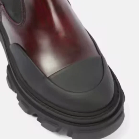 GANNI BURGUNDY CHELSEA BOOTS BRAND NEW - Picture 2 of 2